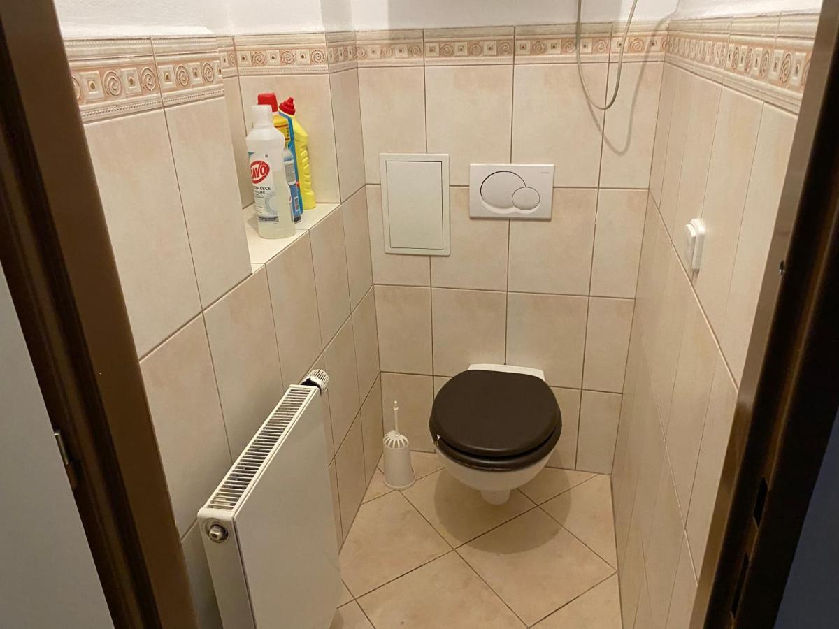 Apartments Tomkova Hradec Králové Esterno foto