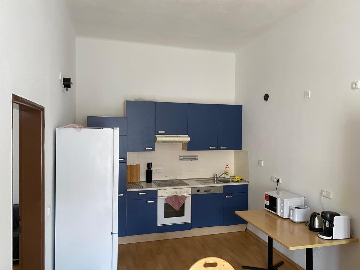 Apartments Tomkova Hradec Králové Esterno foto