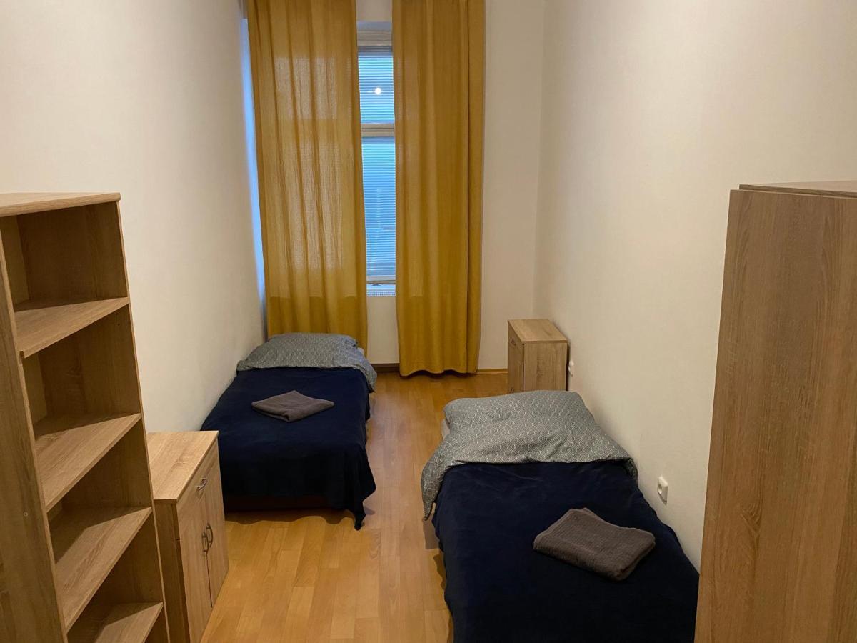 Apartments Tomkova Hradec Králové Esterno foto